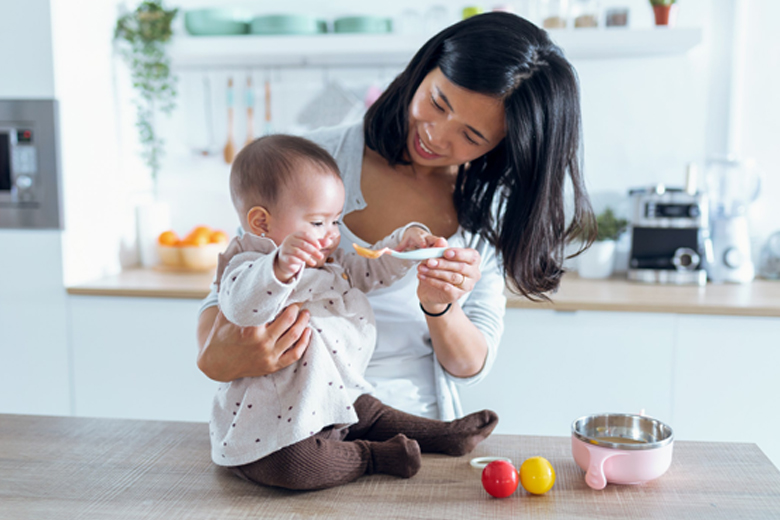 Starting Your Child on Solids: Is Organic Baby Food Better?